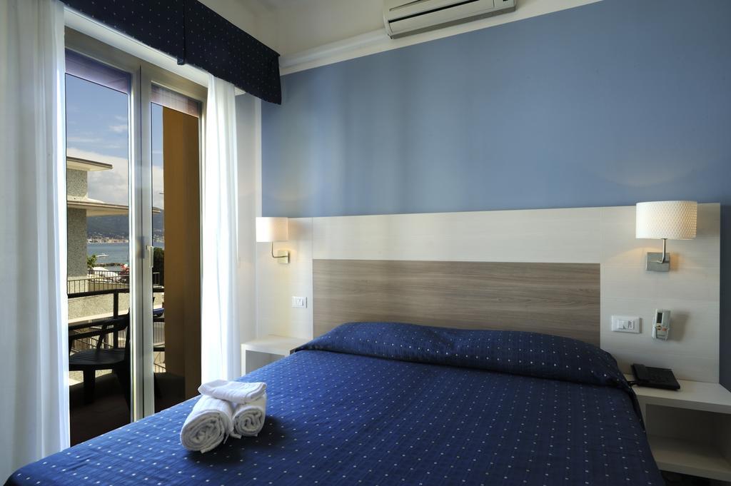 Hotel Delfino ライグエーリア エクステリア 写真