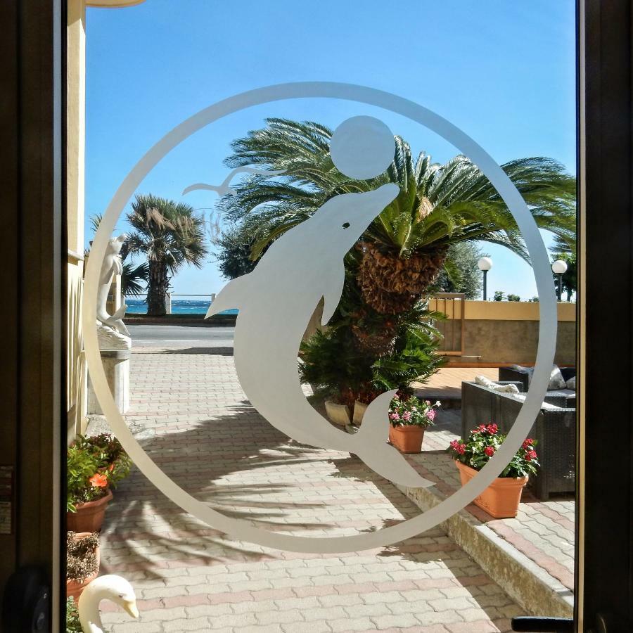 Hotel Delfino ライグエーリア エクステリア 写真